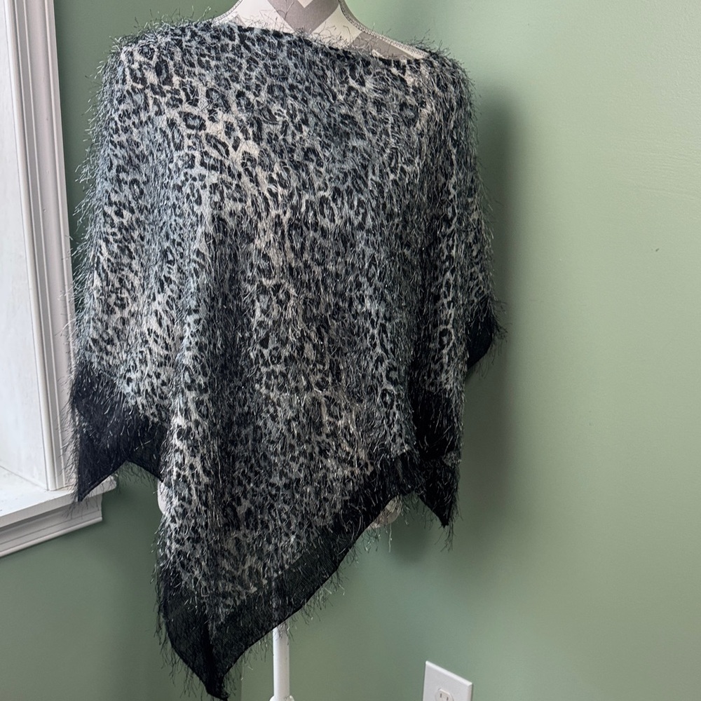 Leopard Print fluffy poncho